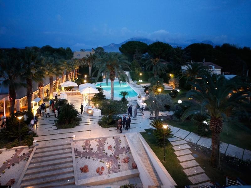 Boutique Esplanade Hotel