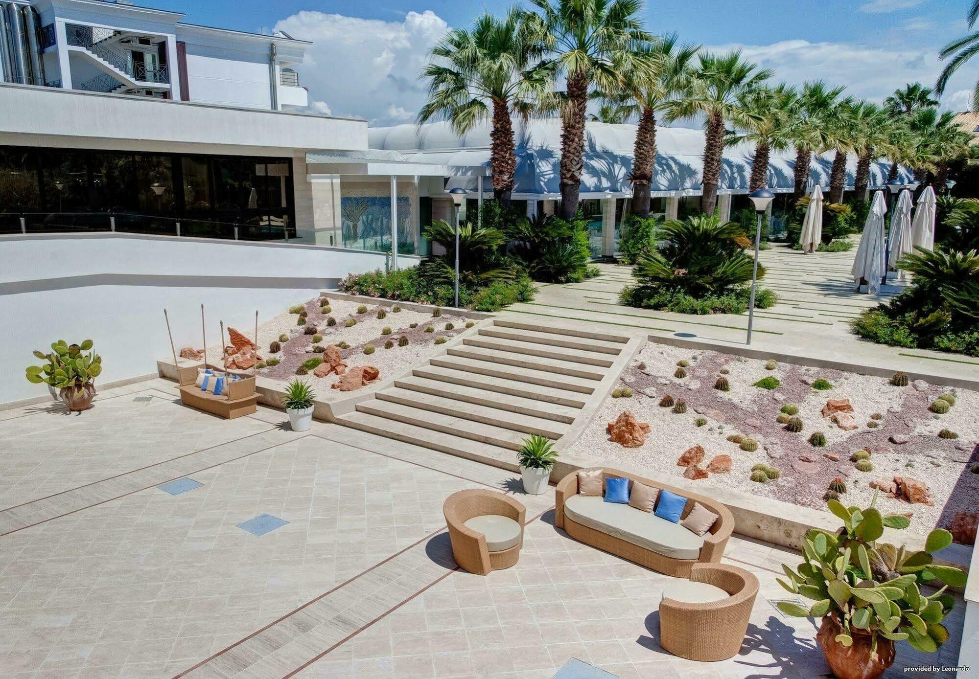 Boutique Esplanade Hotel 4*